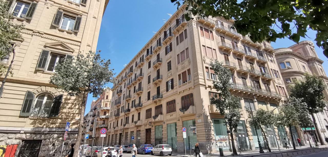 Liberty Palace Palermo Exteriör bild